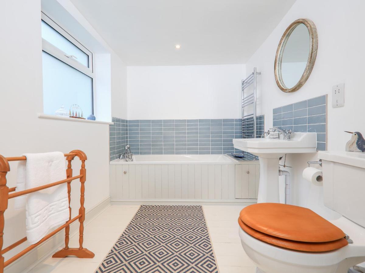 Apartamento The Corner House Dartmouth Exterior foto